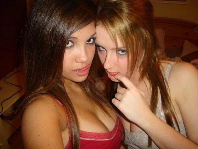 Молодые лесбиянки голые в сексе - секс порно фото